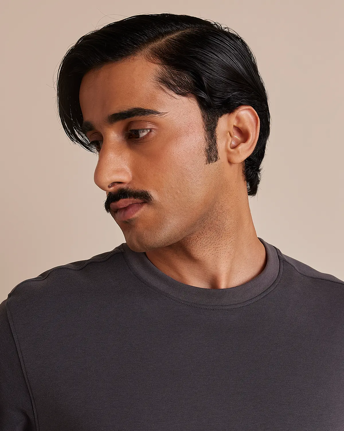 Luxe Oversized T-shirt - Dark Grey - Image 2