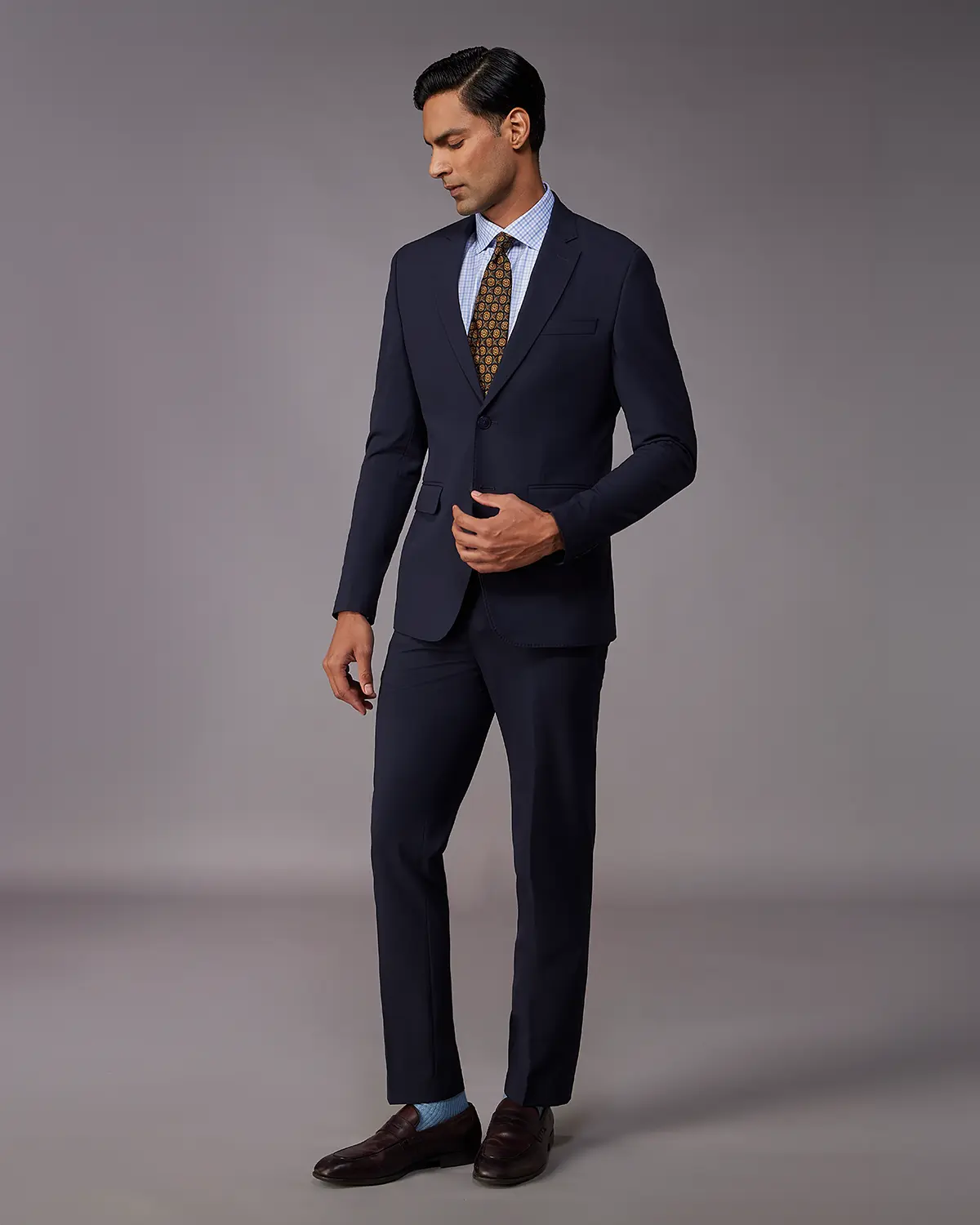 The Flux 4-Way Stretch Suit - Navy